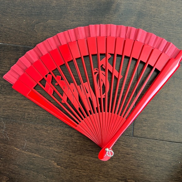 Oliver Bernoux - Bergdorf Goodman I’M HOT Fan. NWT NEVER USED - Picture 6 of 6